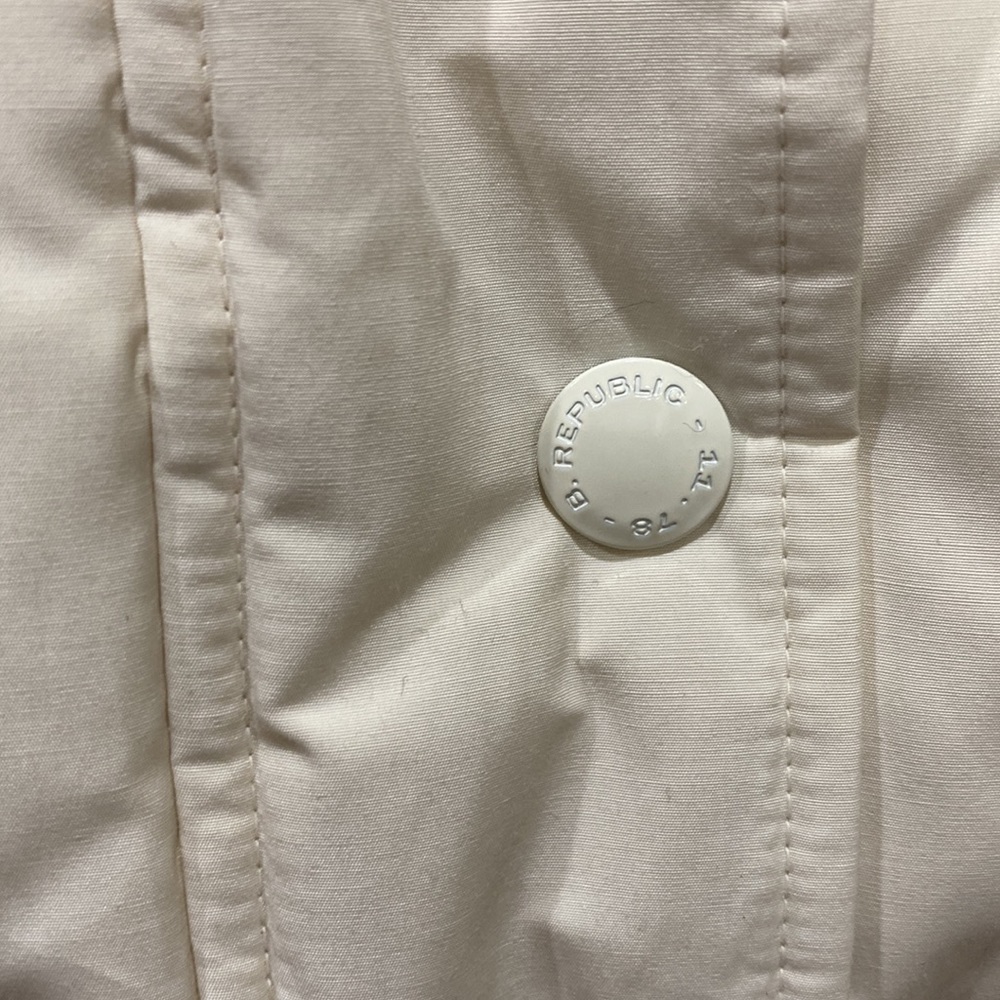 Vest - Picture 7 of 7